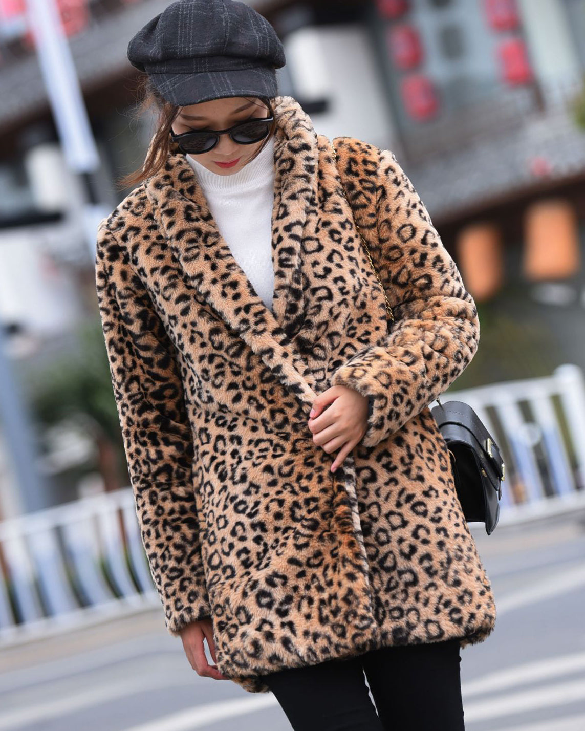 Chaqueta con estampado animal