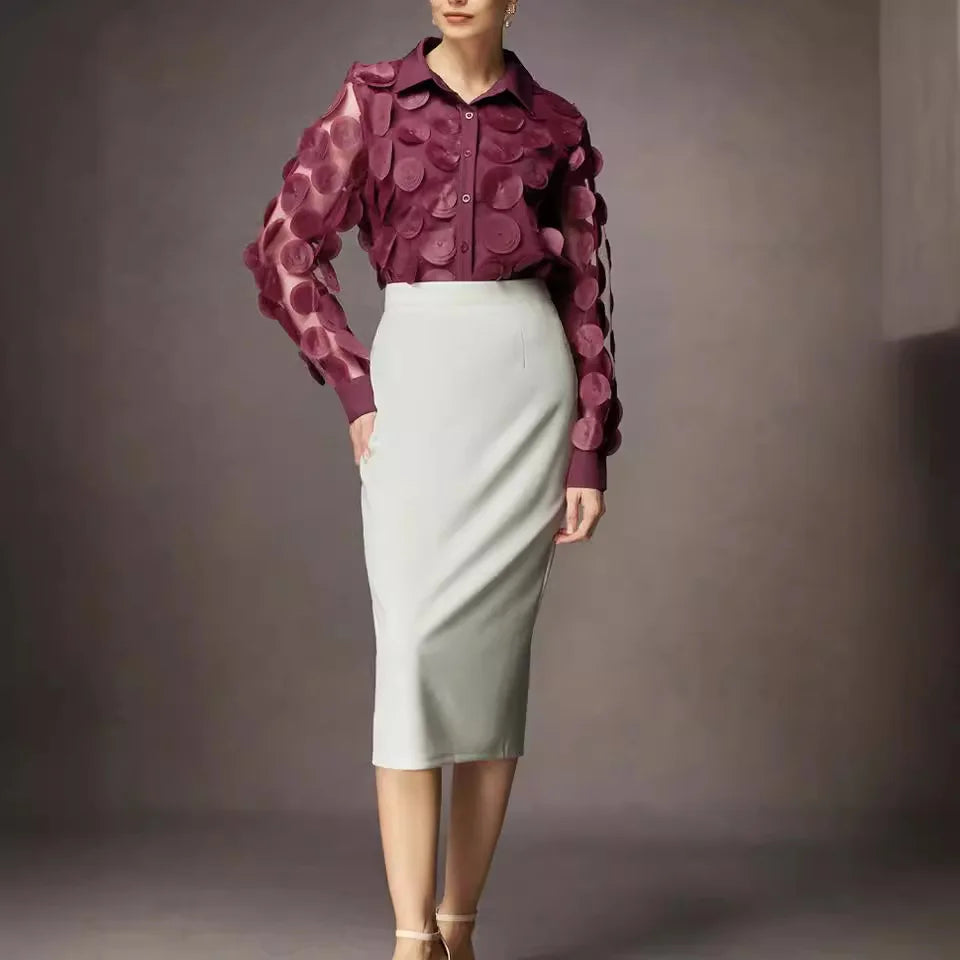 Camisa Elegance Bloom con flores tridimensionales