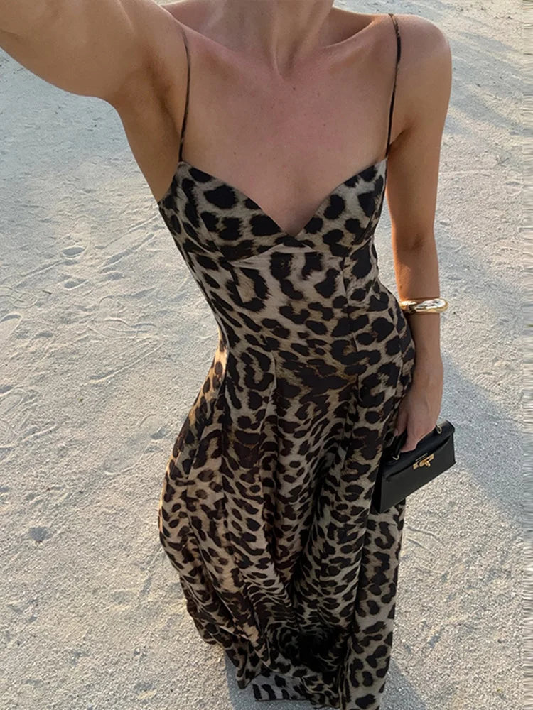 Vestido Largo Verona – Estampado Animal con Tirantes y Escote en V