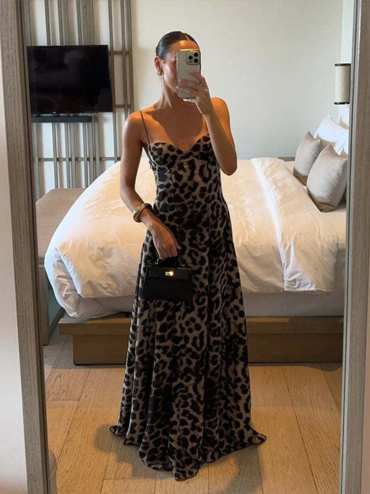 Vestido Largo Verona – Estampado Animal con Tirantes y Escote en V