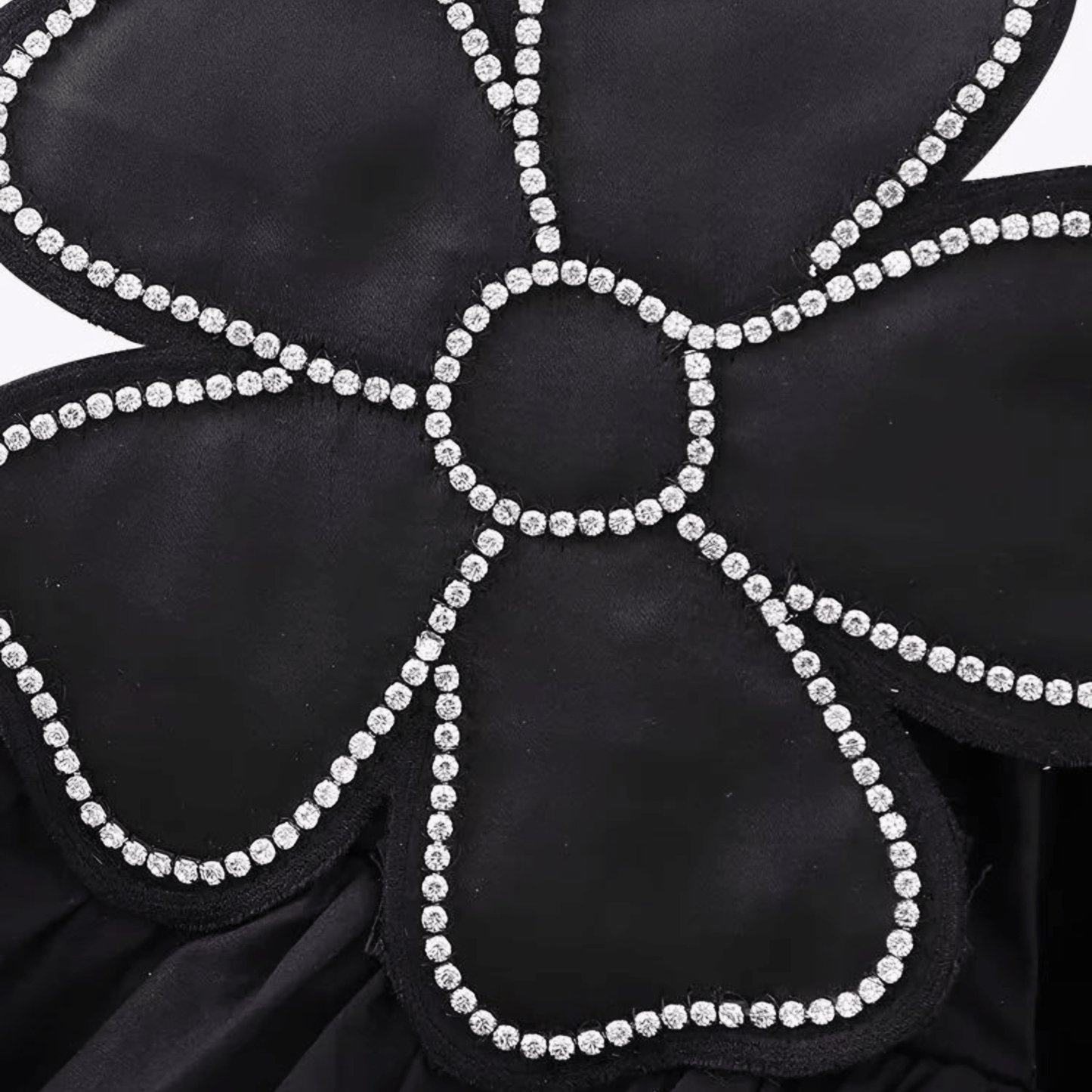 Cropped Lotus Black