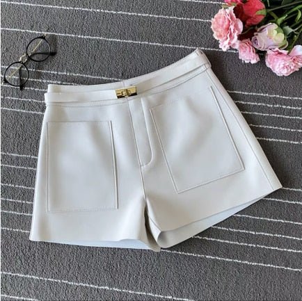 Pantalones cortos de cuero de colores